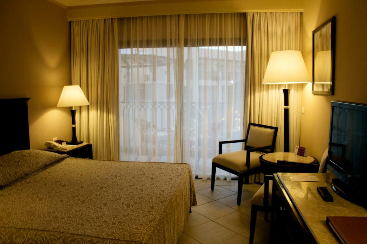 Jaz Mirabel Resort Sharm el-Sheikh Eksteriør billede A room at the hotel